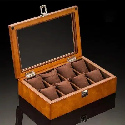 BROWN WOOD WATCH BOX  8 SLOTS
