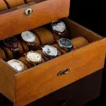 VINTAGE ASH WOOD WATCH BOX   20 SLOTS